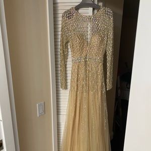 Jiovani dress !